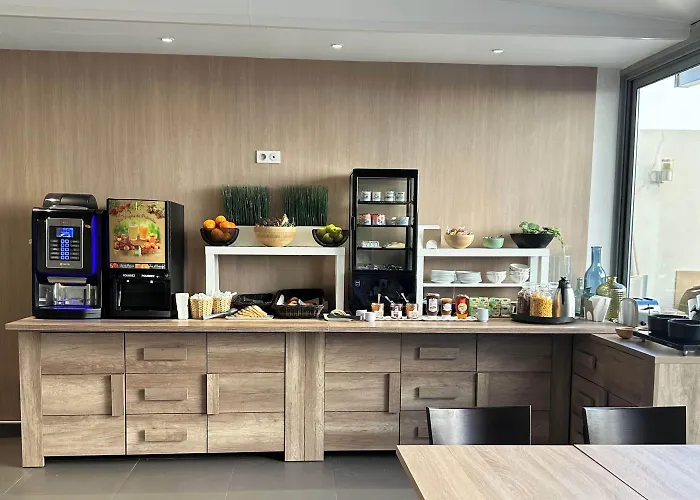 Ξενοδοχείο Antibes 3*