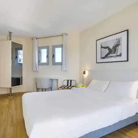 Szálloda Antibes 3*